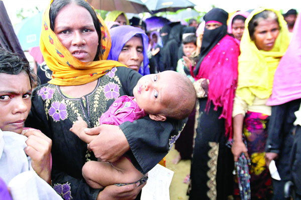 রোহিঙ্গা স্রোত এখন কুতুপালংয়ে