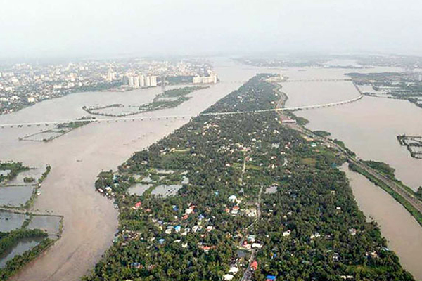 ভারতের কোচি বিমানবন্দর বন্ধ ঘোষণা