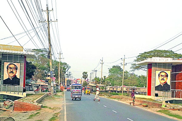 চাঁদপুরে দৃষ্টিনন্দন বঙ্গবন্ধু গেট