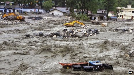 ভারতে বন্যায় মৃতের সংখ্যা ৬০০ ছাড়িয়েছে