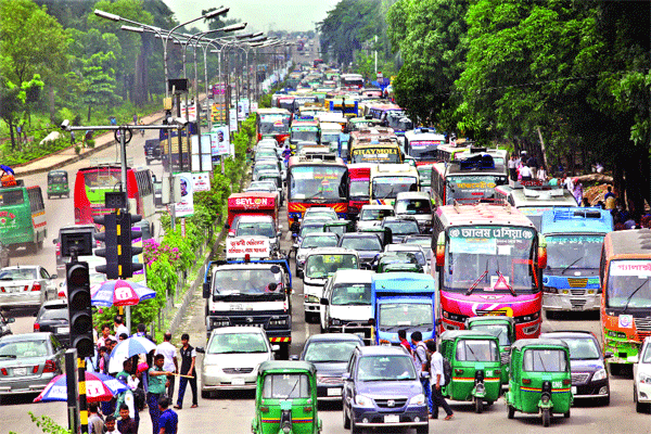 চিরাচরিত চেহারায় ফিরেছে রাজধানী