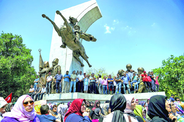 মৃত্যুদণ্ড ফিরিয়ে আনতে মরিয়া