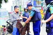 রাজধানীতে গতকাল পুলিশের কঠোর নিরাপত্তা তল্লাশি