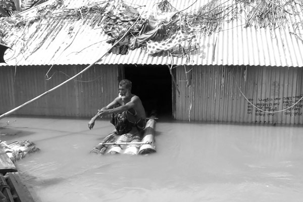 বন্যায় স্বাস্থ্যসচেতনতা ও করণীয়