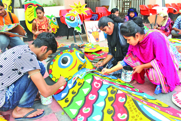 রঙিন প্রস্তুতি নগর-মহানগরে