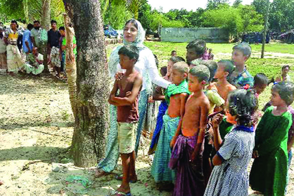 রোহিঙ্গাদের কথা শুনলেন প্রিয়াঙ্কা