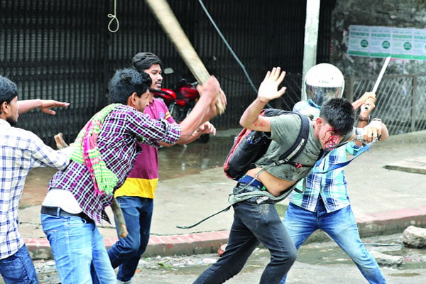 সাংবাদিকদের ওপর হামলা