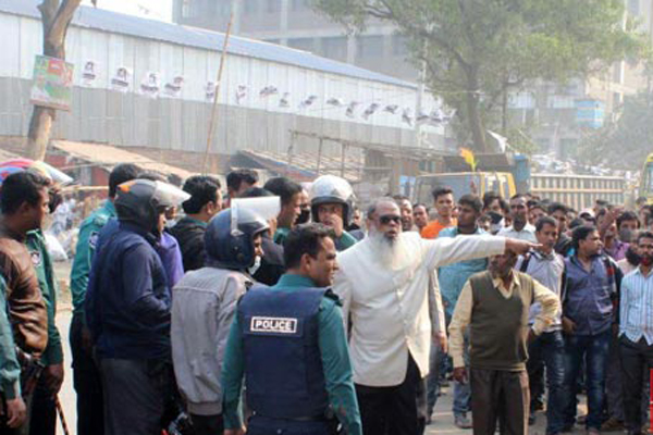 শ্যামপুরে বাবলা-সালাহউদ্দিনের সমর্থকদের মধ্যে ধাওয়া-পাল্টা ধাওয়া