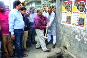 সড়ক সম্প্রসারণে এগিয়ে এলেন সাবেক স্পিকারের পরিবার