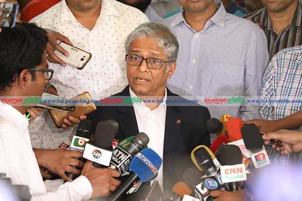 কেউ বিশৃঙ্খলার চেষ্টা করলে কঠোর ব্যবস্থা : ঢাবি উপাচার্য