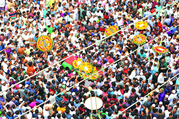 খোকার জানাজায় শোকার্ত মানুষের ঢল