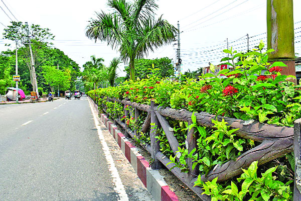 কর্মযজ্ঞে পাল্টে যাচ্ছে রাজশাহী