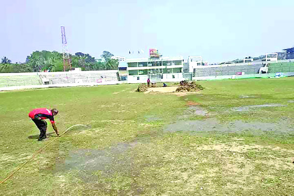 তবুও অনড় বাফুফে