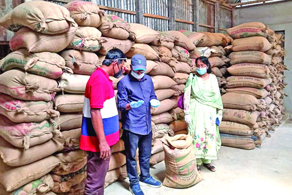 জামালপুর রাজবাড়ীসহ বিভিন্ন স্থানে সরকারি চাল উদ্ধার