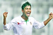 টেস্টে সেরা বোলিং মেহেদী মিরাজের