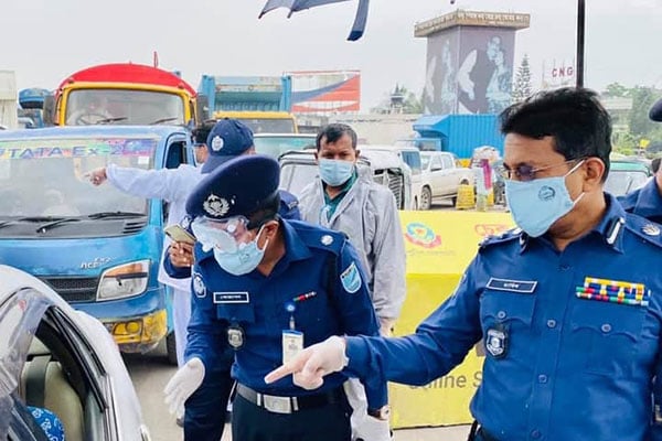 স্বপ্ন নিয়ে বাঁচার অনুপ্রেরণা হিসেবে কাজ করে যাচ্ছেন