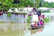 বন্যার পানি কমলেও বাড়ছে দুর্ভোগ