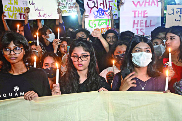 ছাত্রী ধর্ষণ-হত্যায় পুলিশ তিন তরুণের সম্পৃক্ততা পায়নি