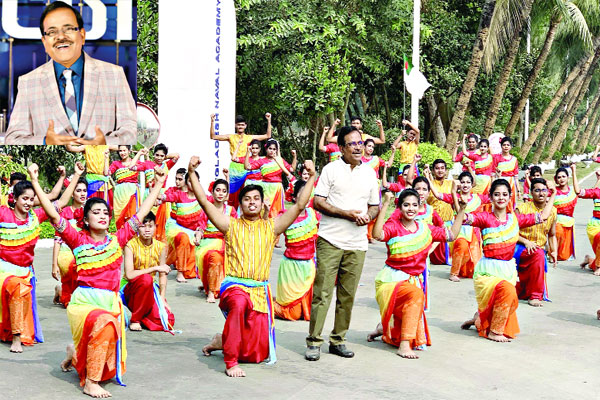 দেশাত্মবোধের দুর্জয় নাবিক এবারের ইত্যাদি