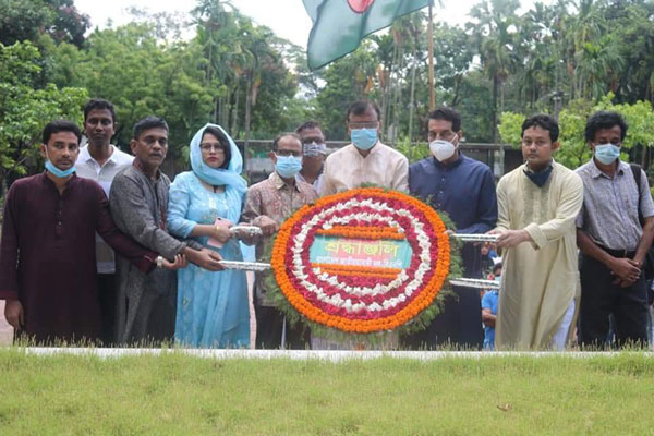 জাতীয় কবির জন্মবার্ষিকীতে বিএনপির শ্রদ্ধা 