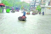 মাঝারি বৃষ্টিতেই জলাবদ্ধতার কবলে চট্টগ্রাম