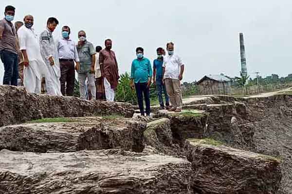 তালার কপোতাক্ষ নদের ভাঙন কবলিত এলাকা পরিদর্শন