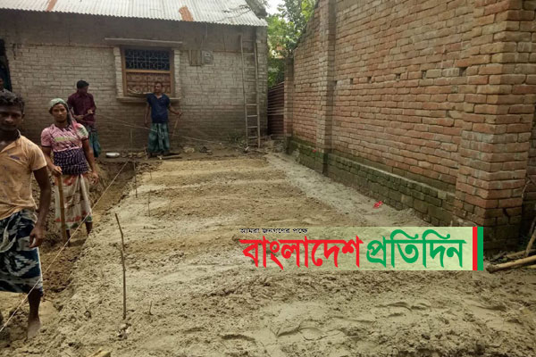 বজ্রপাতে ১৭ বরযাত্রী নিহত: লাশ চুরির আশঙ্কায় ৬ জনের কবর বাঁধাই