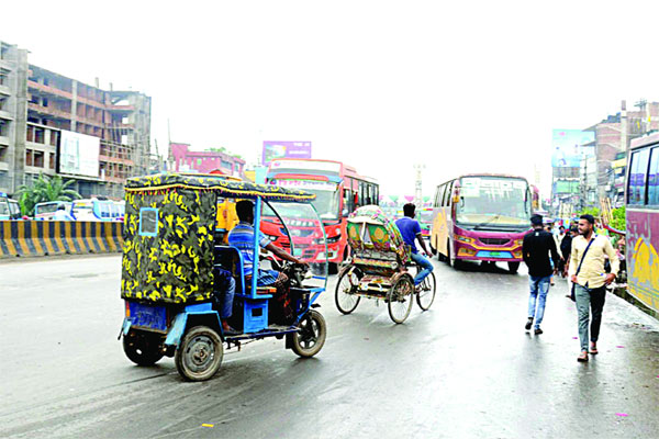 চাঁদায় সচল নিষিদ্ধ অটো