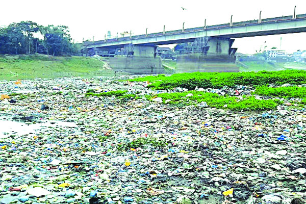 সুরমার কান্না কেউ দেখে না