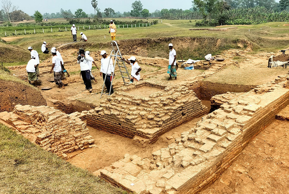 মহাস্থানগড়ের বৈরাগীর ভিটা খননে বেরিয়ে এসেছে গুপ্ত সময়ের নিদর্শন