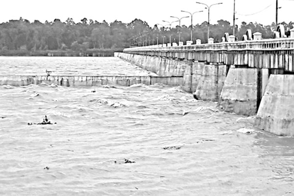 পানি বাড়ছে তিস্তায়, বন্যার আশঙ্কা