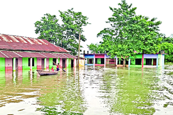 কোরবানি নয় বানভাসিদের চিন্তা খাবার ও ঘর নিয়ে