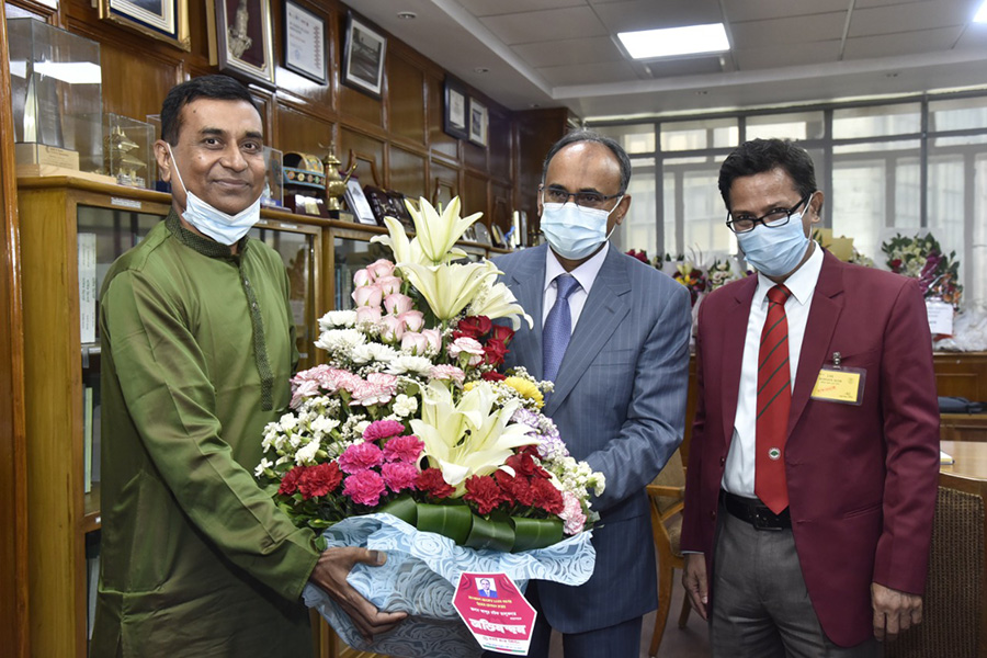 নতুন গভর্নরকে রূপালী ব্যাংকের শুভেচ্ছা