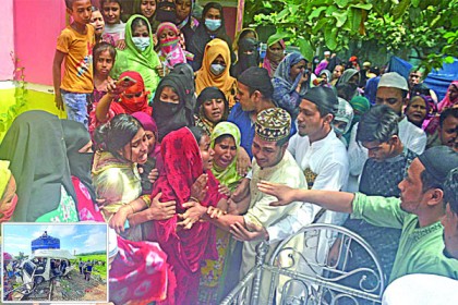 শোকের মাতম, জানাজায় মানুষের ঢল