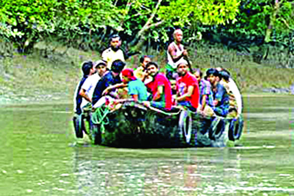 খোলার প্রথম দিনে পর্যটকের ভিড় সুন্দরবনে