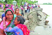 একদিকে ভাঙন আরেকদিকে কান্না