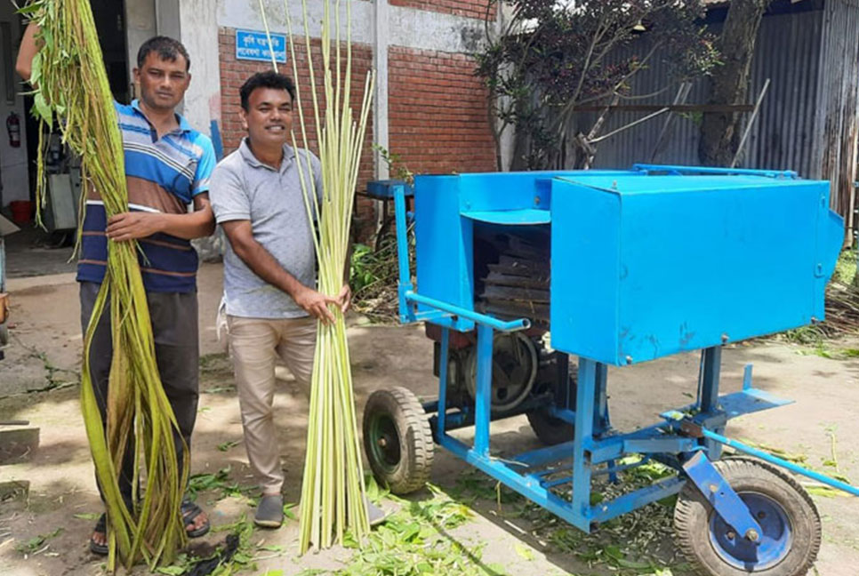 পাটের আঁশ ছাড়ানোর যন্ত্র