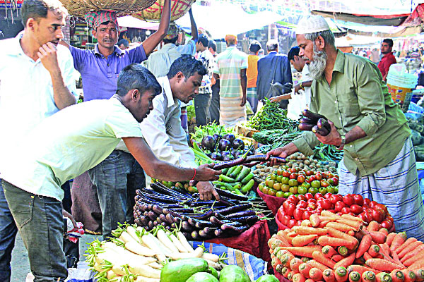 স্বস্তি ফিরেছে কাঁচাবাজারে