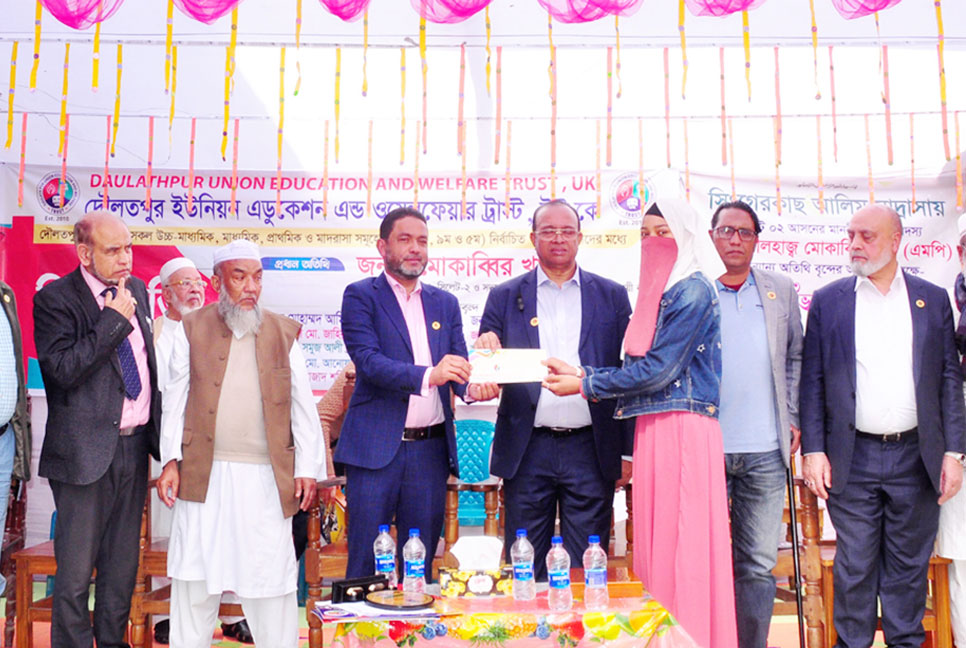 ‘বঙ্গবন্ধুর সোনার বাংলা বিনির্মাণে সুশিক্ষার বিকল্প নেই’