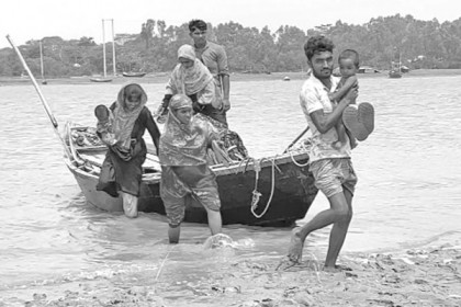 দুর্যোগঝুঁকিতে উপকূলের ৫ লাখ মানুষ