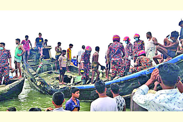 বঙ্গোপসাগরে ট্রলারে ১০ খুন