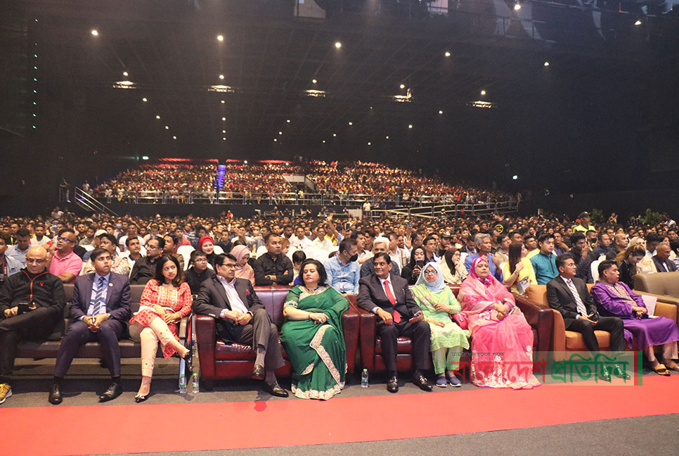 কুয়ালালামপুরে জমকালো আয়োজনে গ্র্যান্ড এক্সপ্যাট্রিয়েট শো