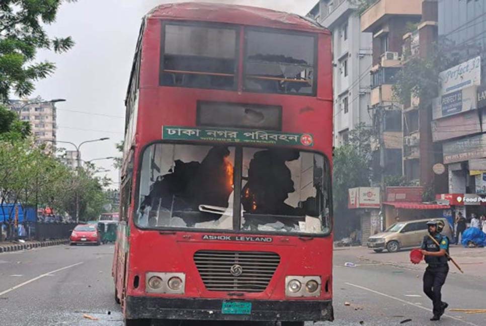 সায়েন্সল্যাবে সংঘর্ষ : পুলিশের তিন মামলায় গয়েশ্বরসহ আসামি ৫০০

