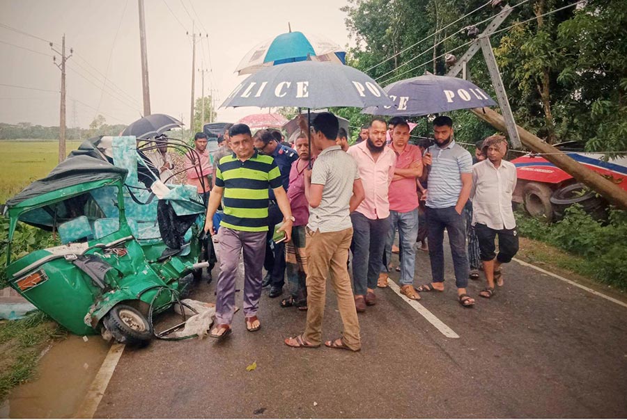 হবিগঞ্জে পৃথক সড়ক দুর্ঘটনায় স্কুলছাত্রসহ নিহত ৫