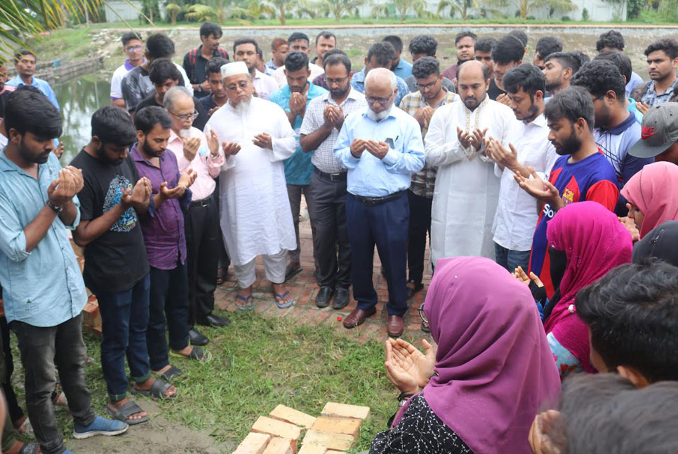 বশেমুরবিপ্রবিতে পানিতে ডুবে মৃত দুই ছাত্রীর স্মরণে স্মৃতিস্তম্ভের ভিত্তিপ্রস্তর স্থাপন