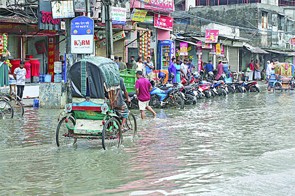 রাজধানীতে থেমে থেমে বৃষ্টি