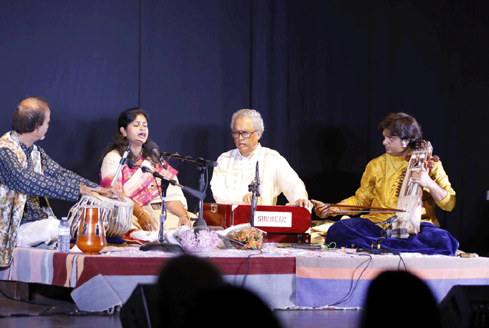 রবীন্দ্র গানে মঞ্চ মাতালেন পার্থ সিকদার-মিতুল দত্ত