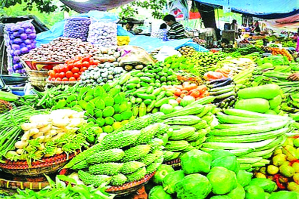 সবজির বাজারে ফের উত্তাপ বিপাকে নিম্ন আয়ের মানুষ