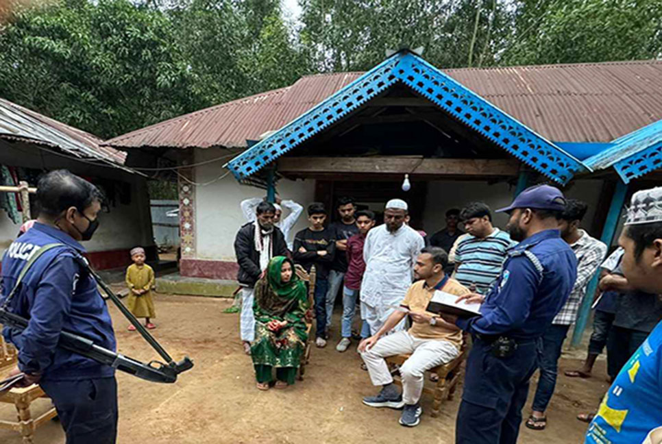 
চট্টগ্রামে বাল্যবিয়ে বন্ধ করলেন ম্যাজিস্ট্রেট