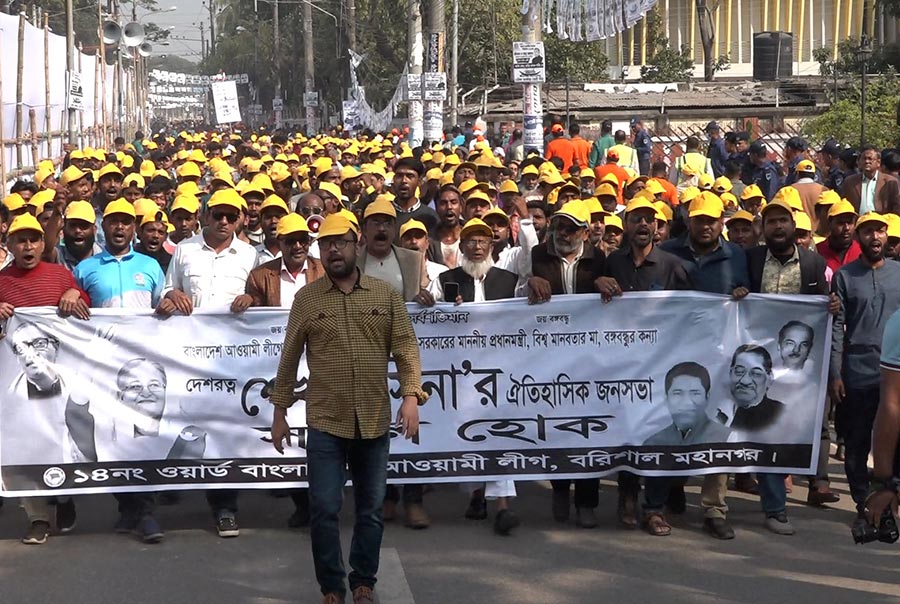 বরিশালে প্রধানমন্ত্রীর আগমন ঘিরে উৎসবমুখর পরিবেশ 